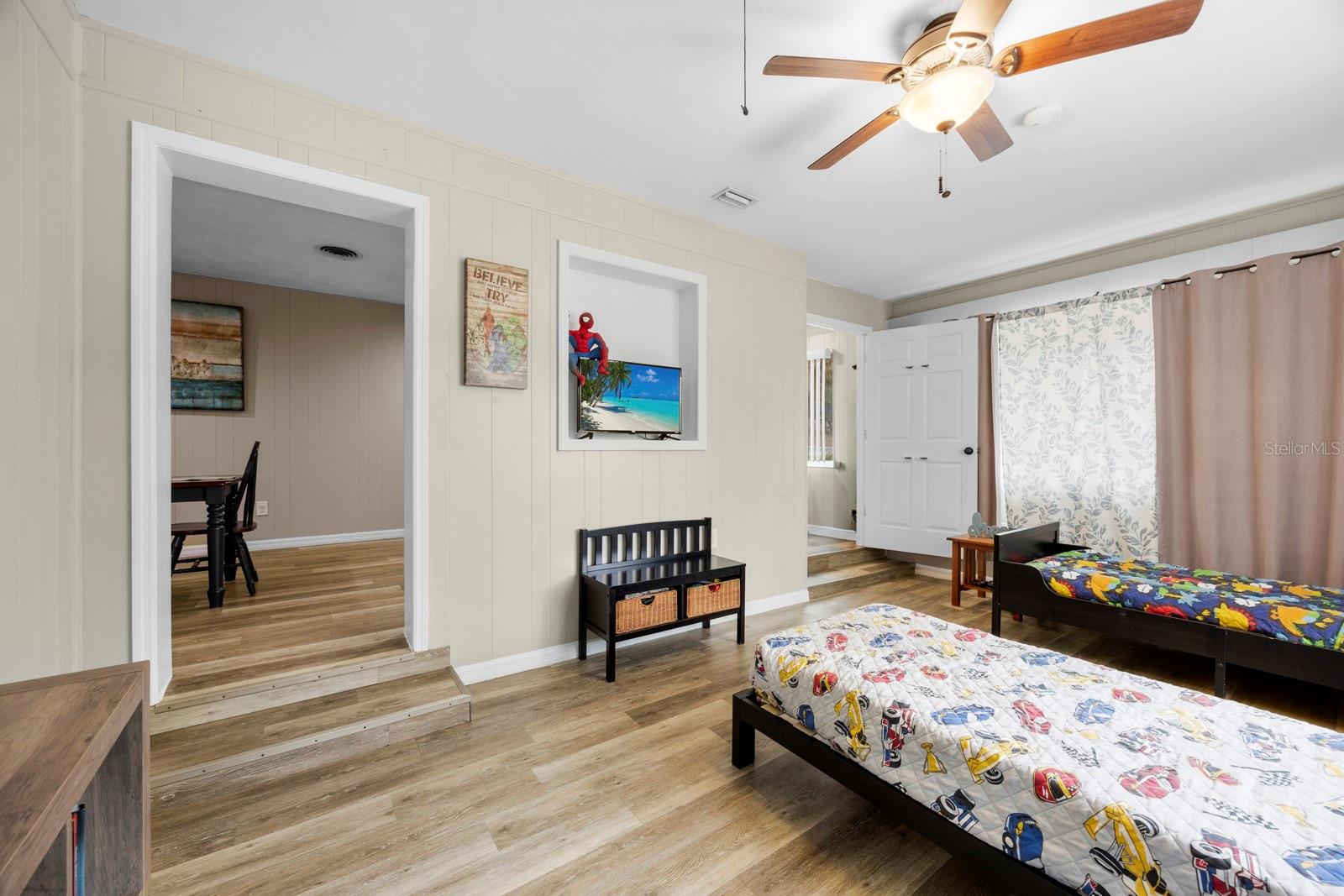 SPRING LAKE MANOR - Residential