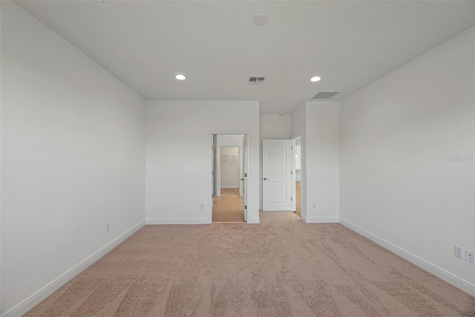 ENCLAVE AT LAKES OF HARMONY - Residential Lease