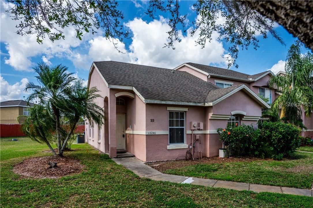 3 bedroom 2 bath corner home for rent in Summerfield. An excellent opportunity for families looking for a comfortable place in a quiet community. This community is close to the major Highways and Public Transportation. application: https://fidelitystarmanagement.managebuilding.com/Resident/rental-application/new