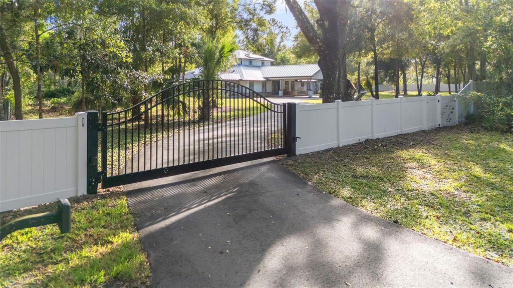 Photo of 28042 Lindenhurst Drive, Wesley Chapel, FL 33544 (MLS # TB8457588)