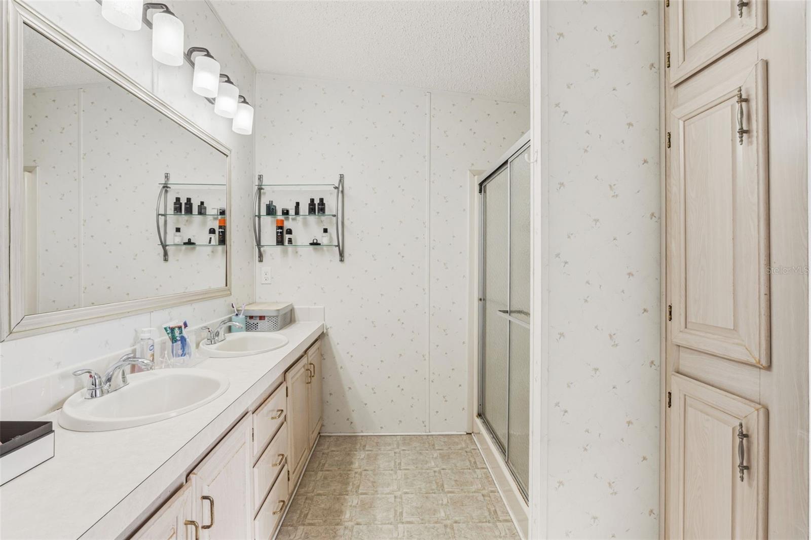 ORANGE PARK ESTATES - Residential