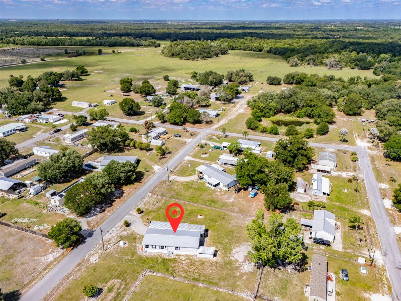 1586 NE GRAPEFRUIT STREET