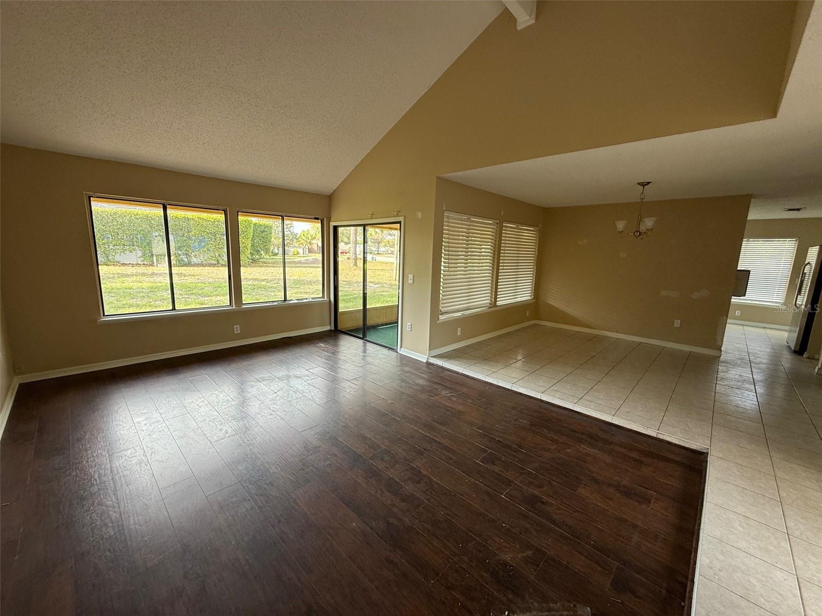 9085 HEATHER BOULEVARD