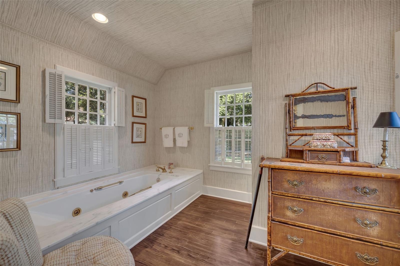 DYER SUSAN RESUB - Residential