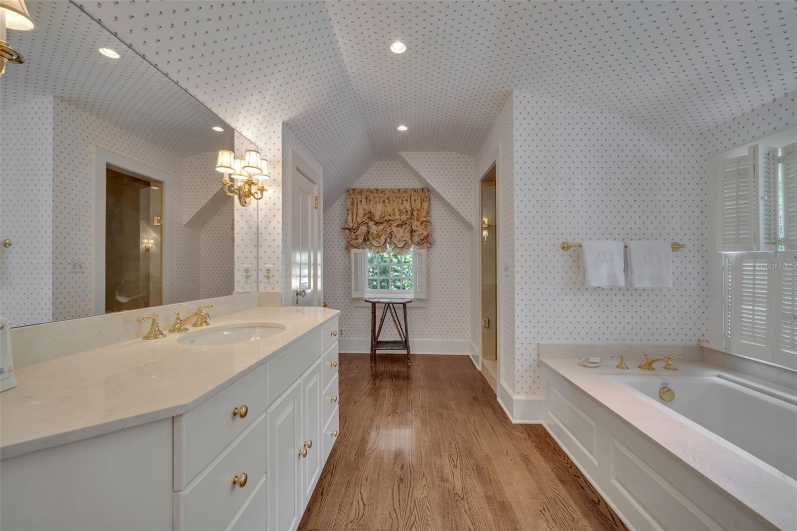 DYER SUSAN RESUB - Residential