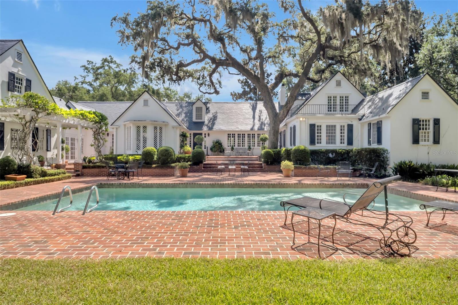 DYER SUSAN RESUB - Residential