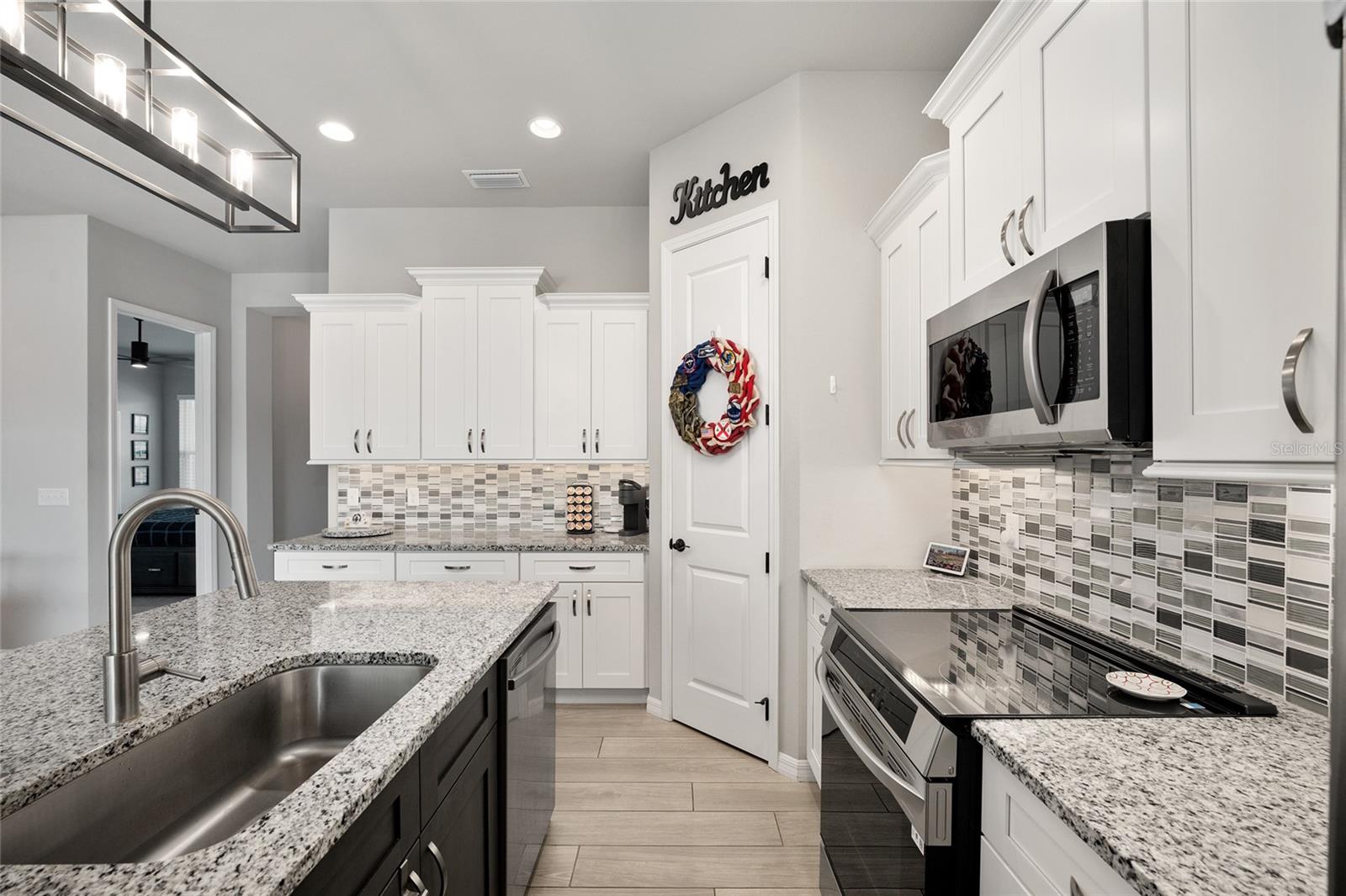 OAKMONT - Residential