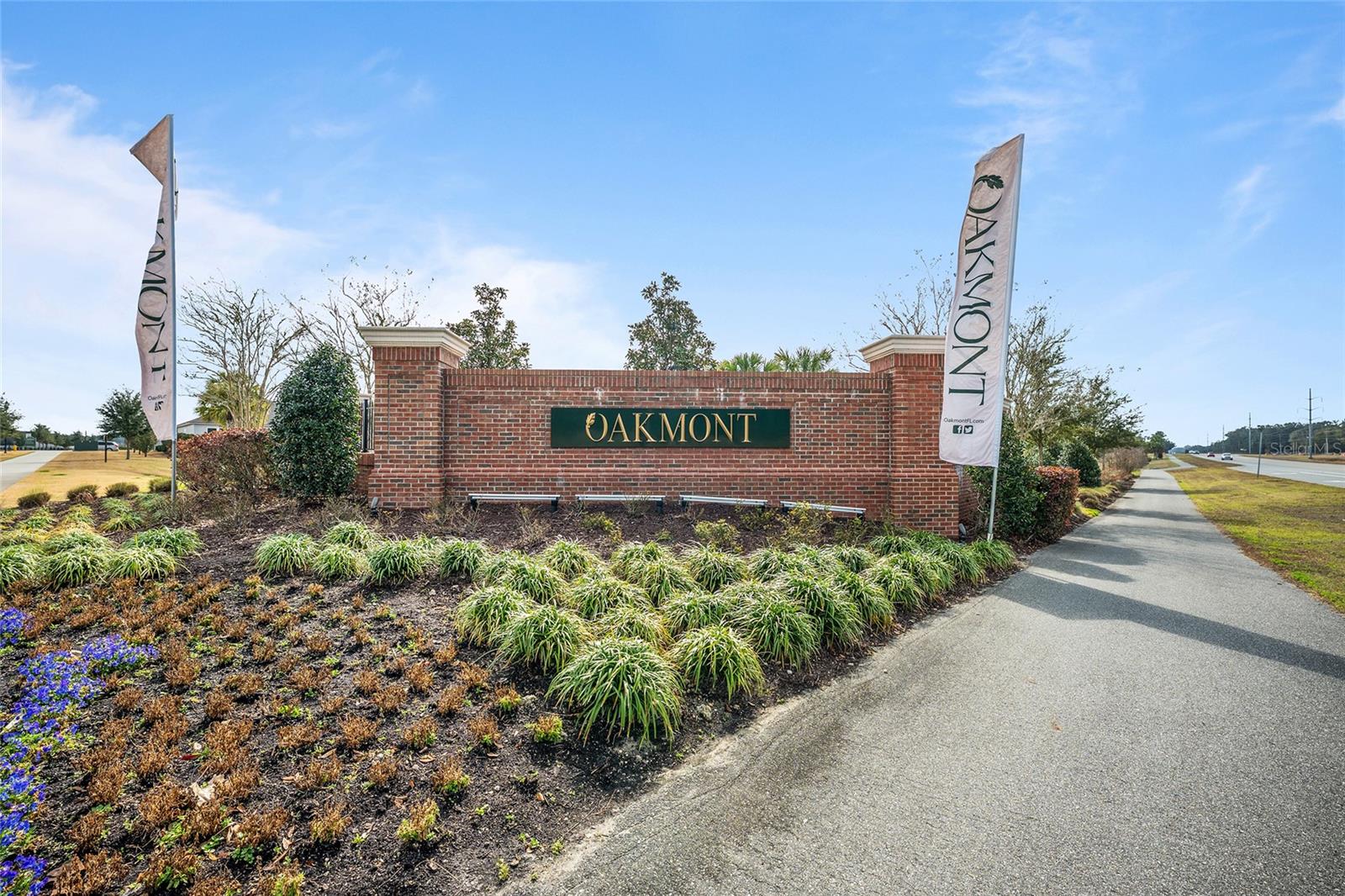 OAKMONT - Residential