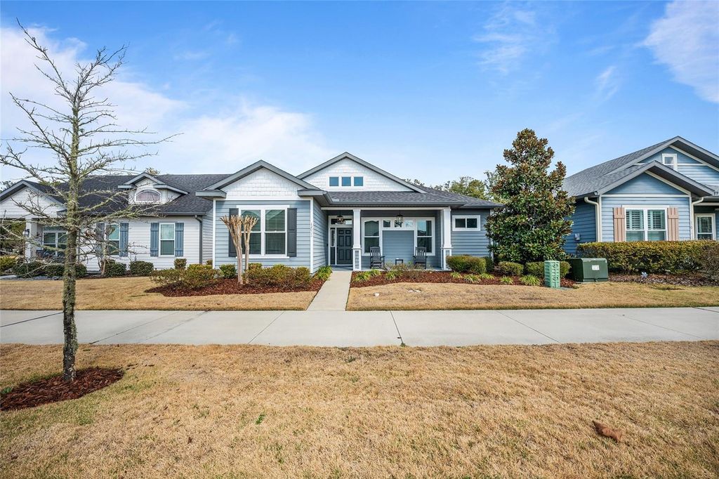 Photo of 12092 SW 29th Place, Gainesville, FL 32608 (MLS # GC537638)