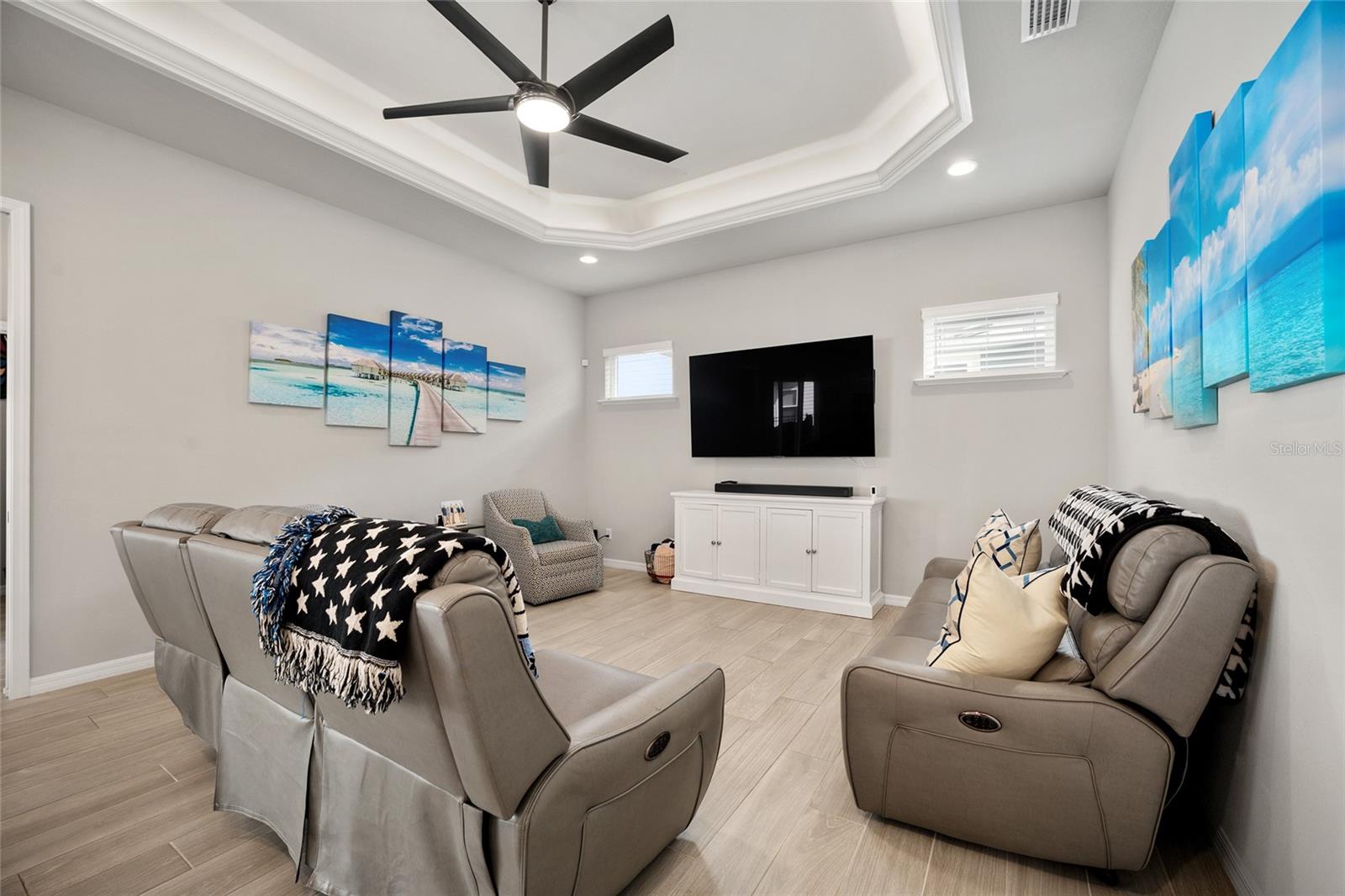 OAKMONT - Residential