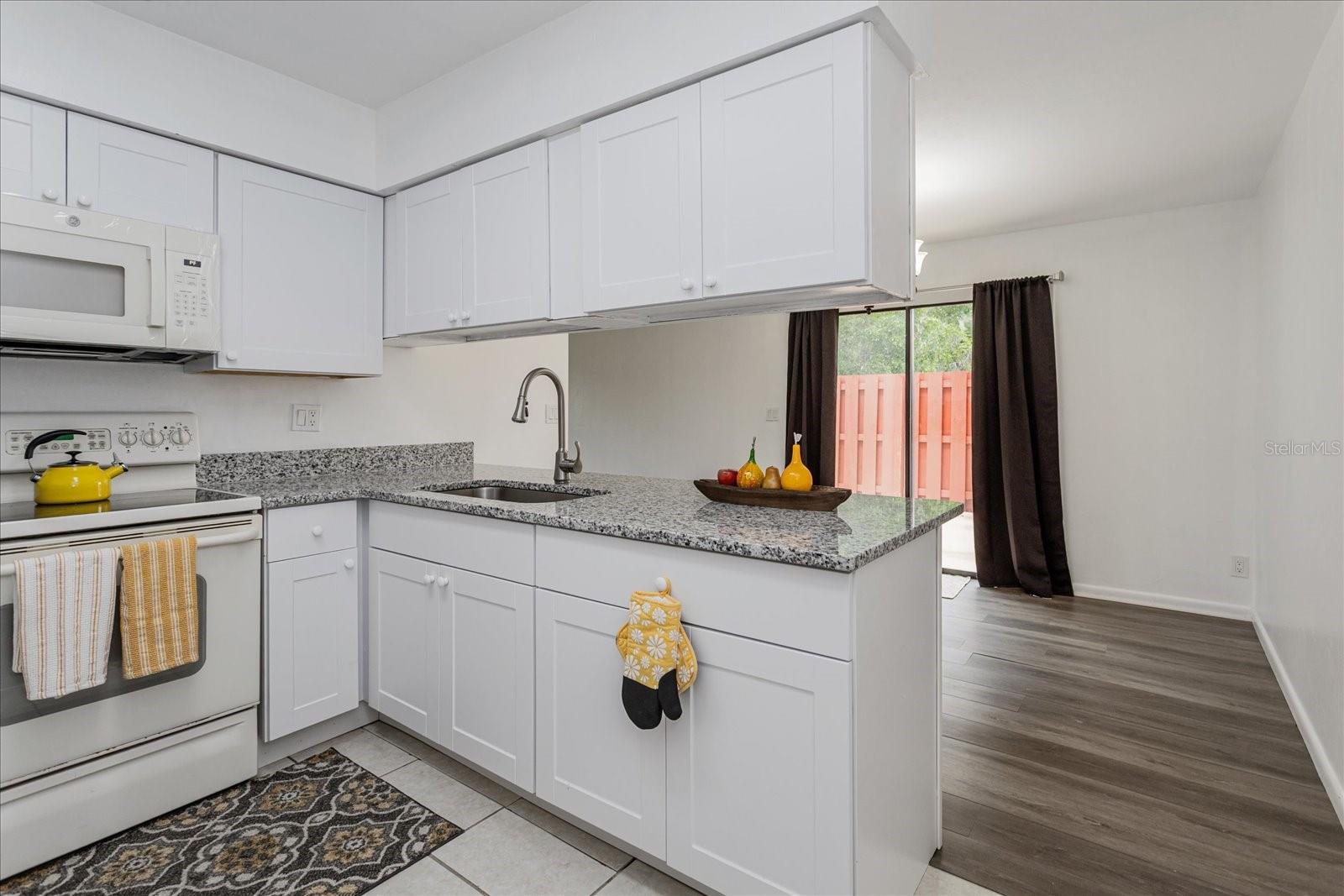 FOUNTAINBLEAU ROYALLE - Residential