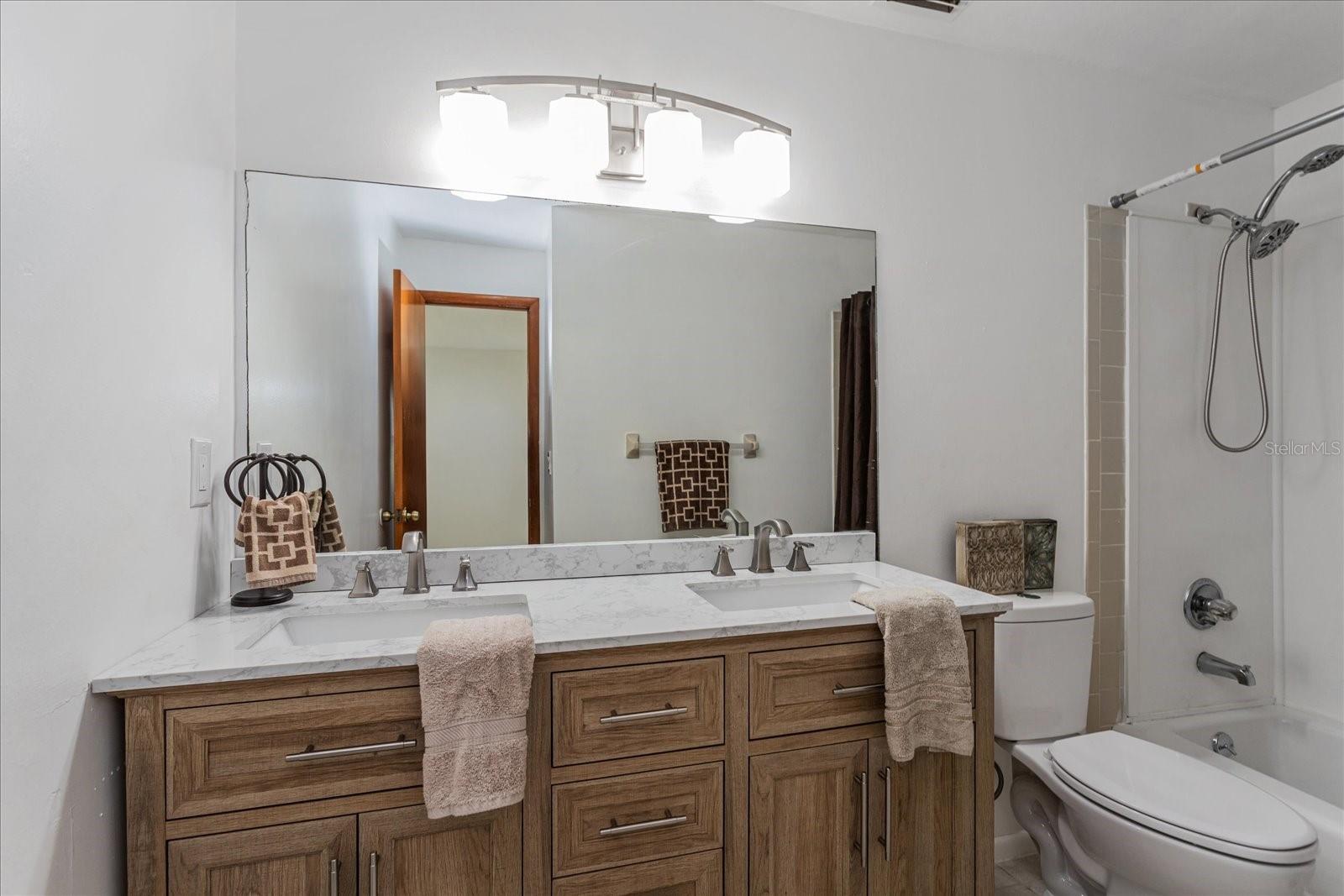 FOUNTAINBLEAU ROYALLE - Residential