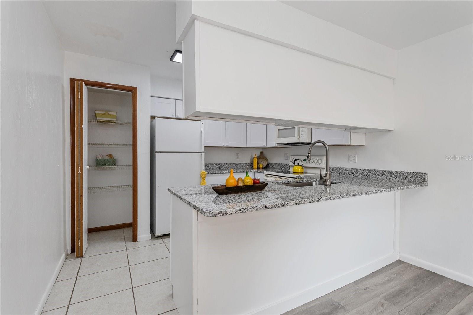 FOUNTAINBLEAU ROYALLE - Residential