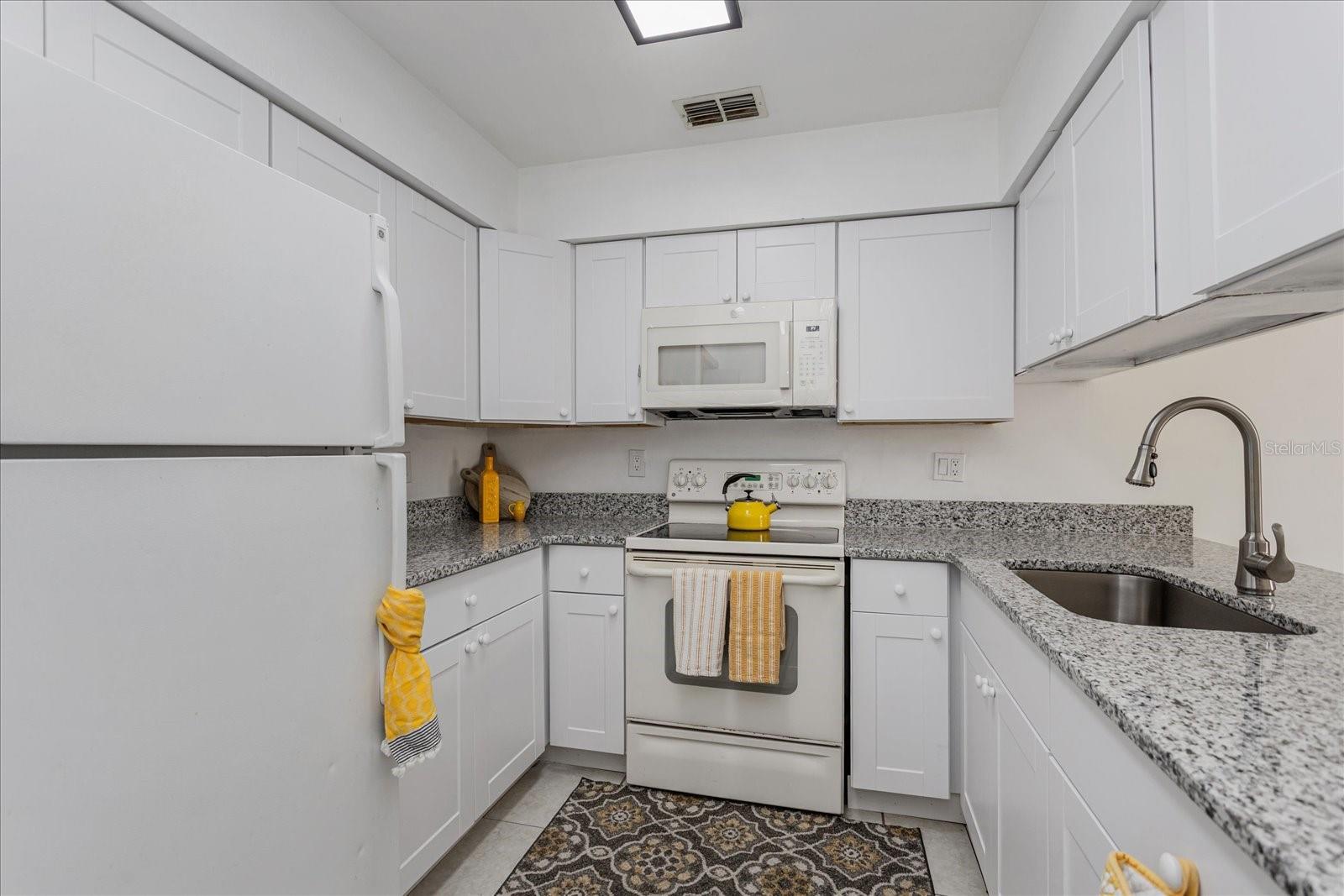 FOUNTAINBLEAU ROYALLE - Residential