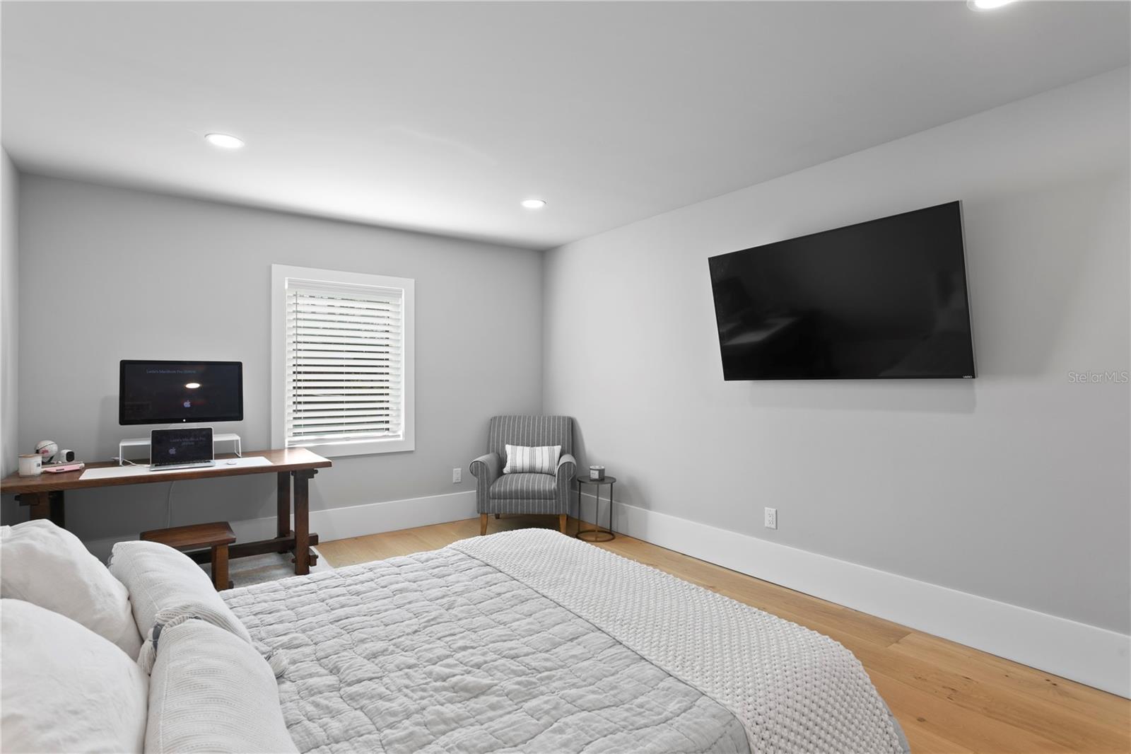 RIDGEWOOD PARK - Residential