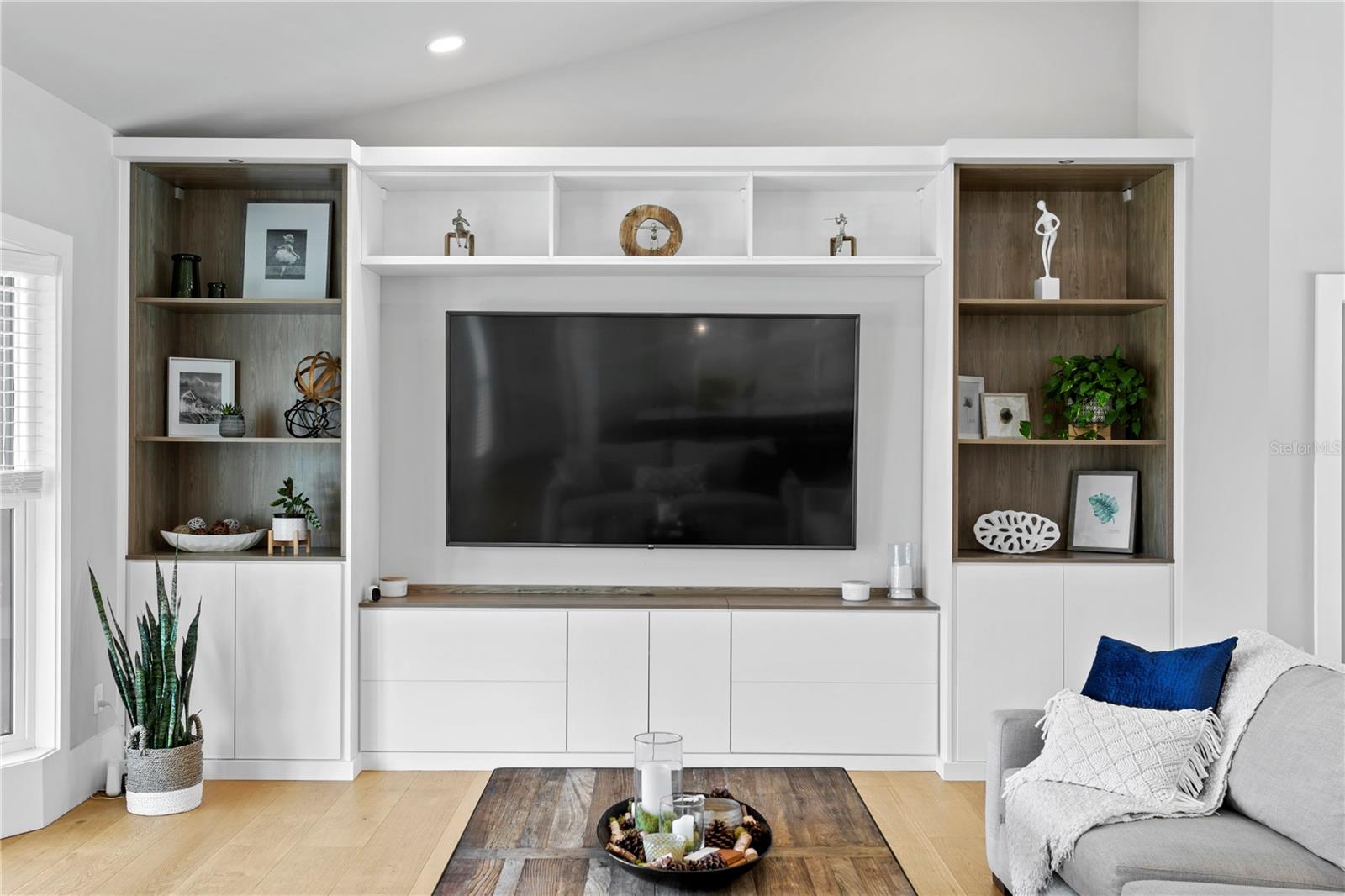 RIDGEWOOD PARK - Residential