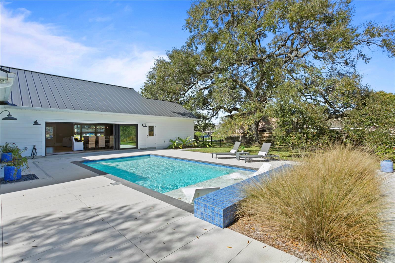 RIDGEWOOD PARK - Residential