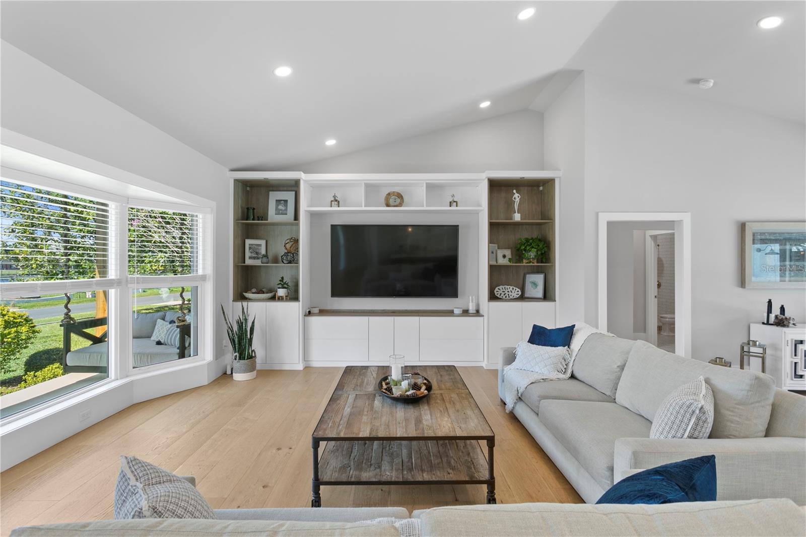 RIDGEWOOD PARK - Residential