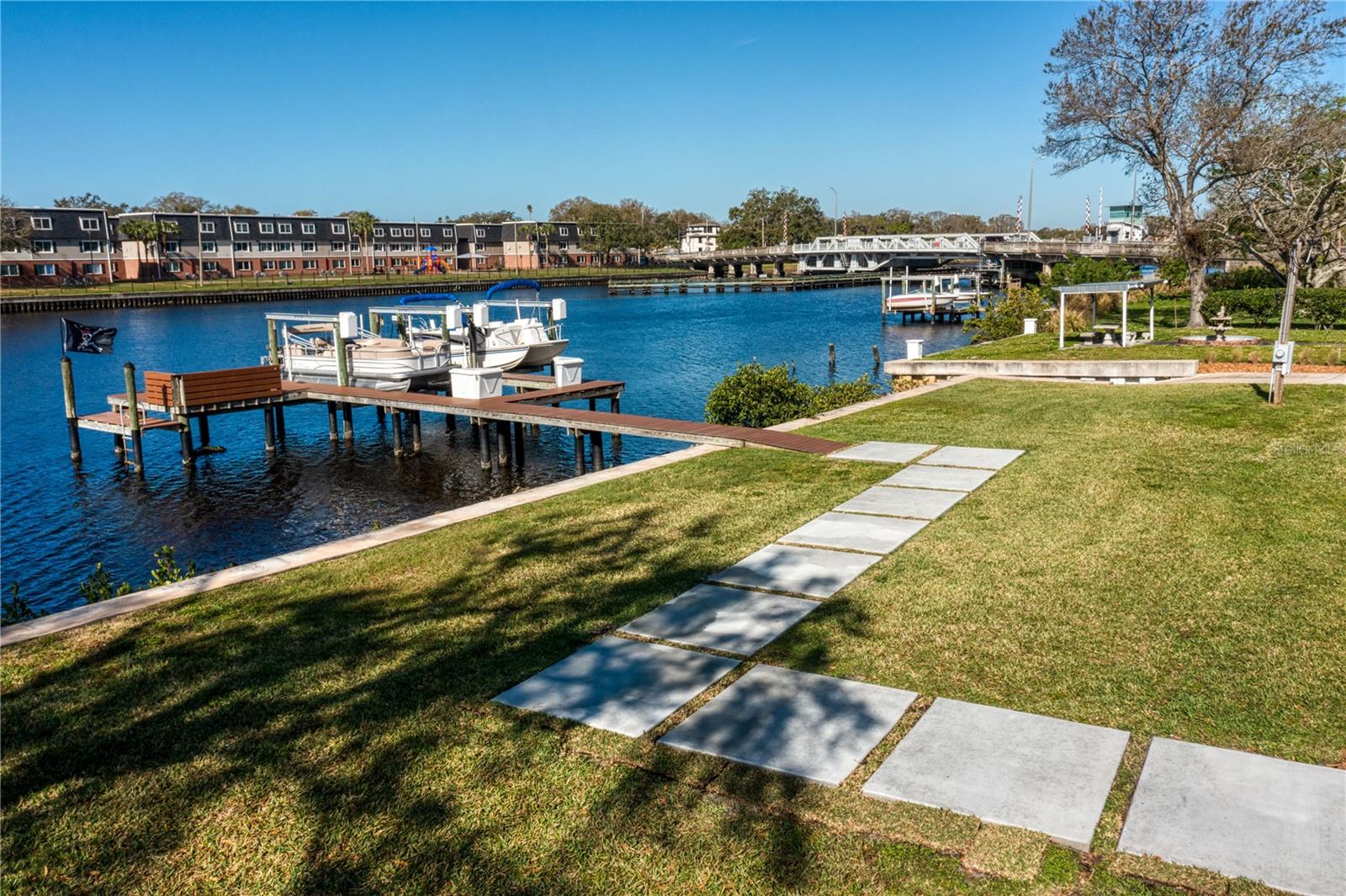 RIDGEWOOD PARK - Residential