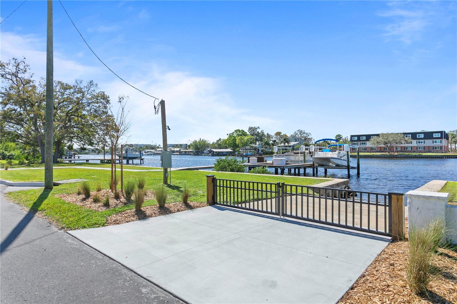 RIDGEWOOD PARK - Residential