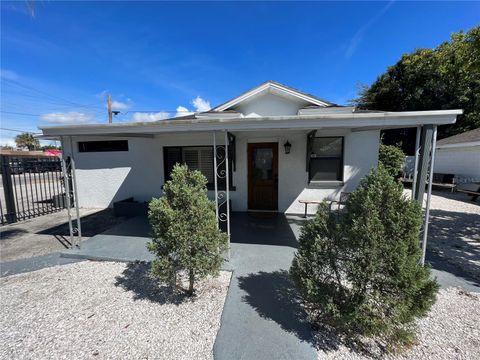 Photo of 2323 W Aileen Street #Bldg 2, Tampa, FL 33607 (MLS # TB8475350)