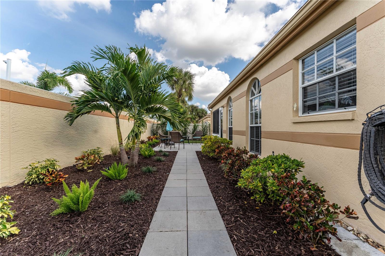 LAKEBRIDGE PH II & III - Residential