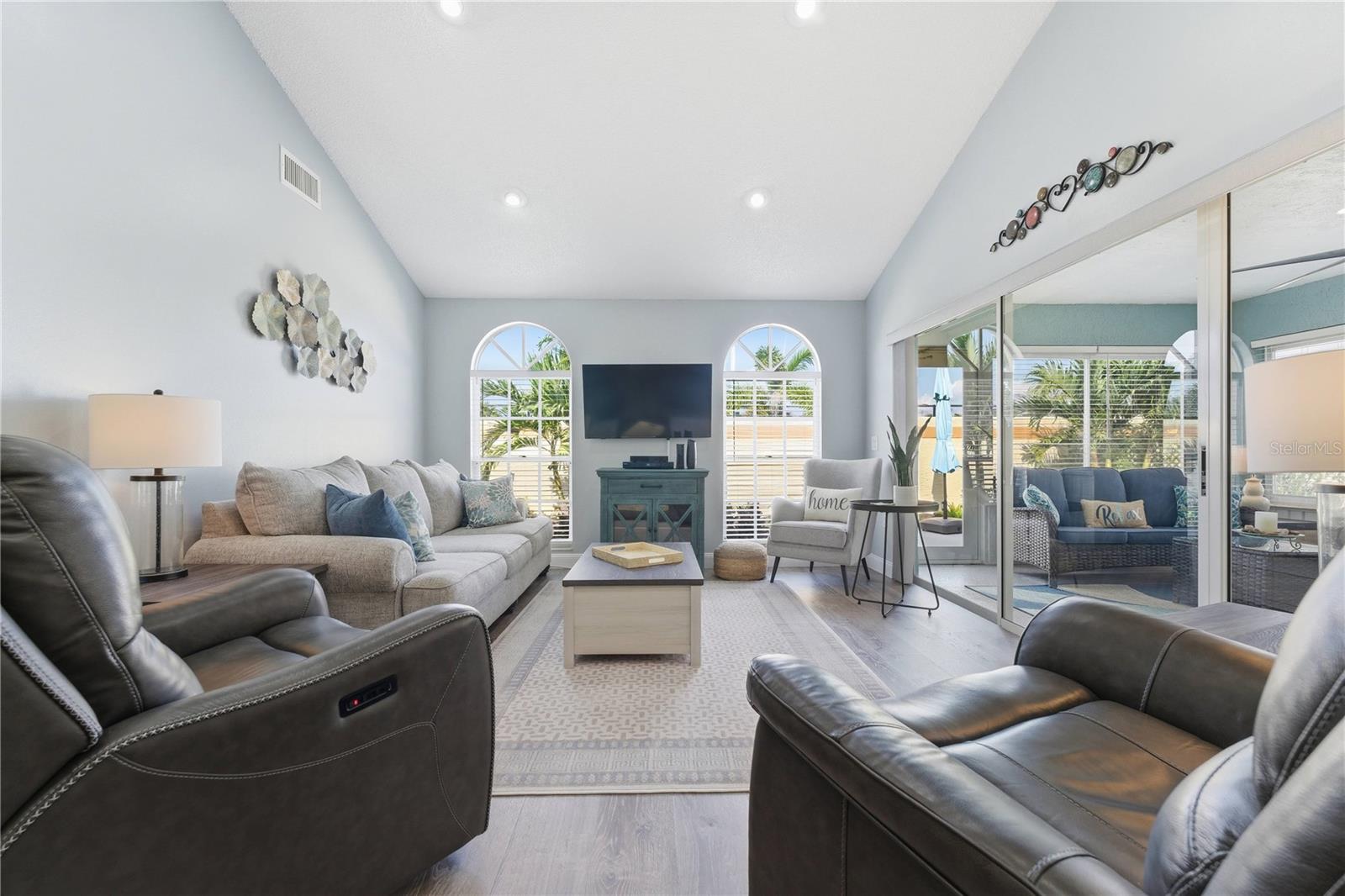 LAKEBRIDGE PH II & III - Residential