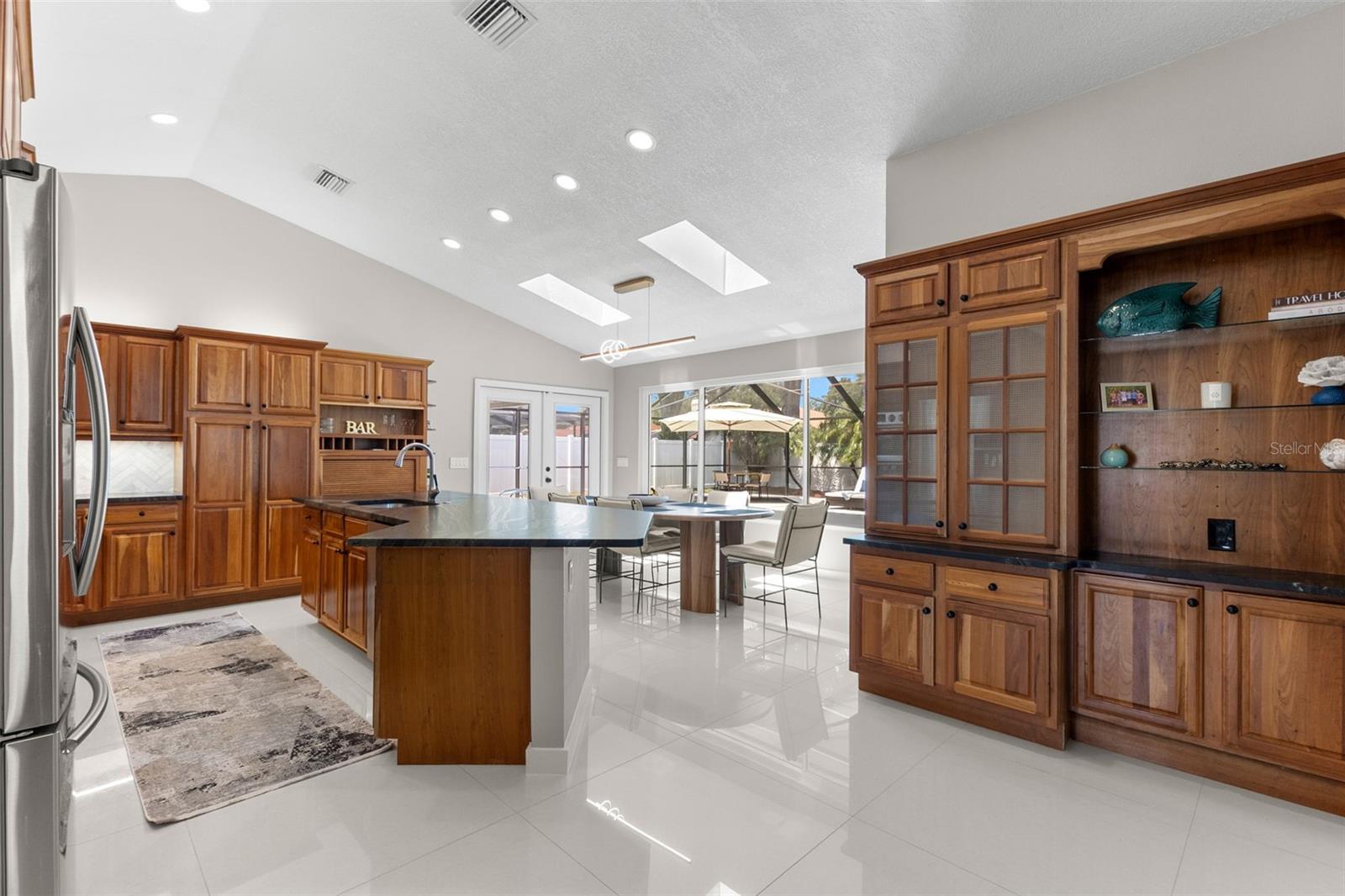 BRIDGEPORT ESTATES - Residential