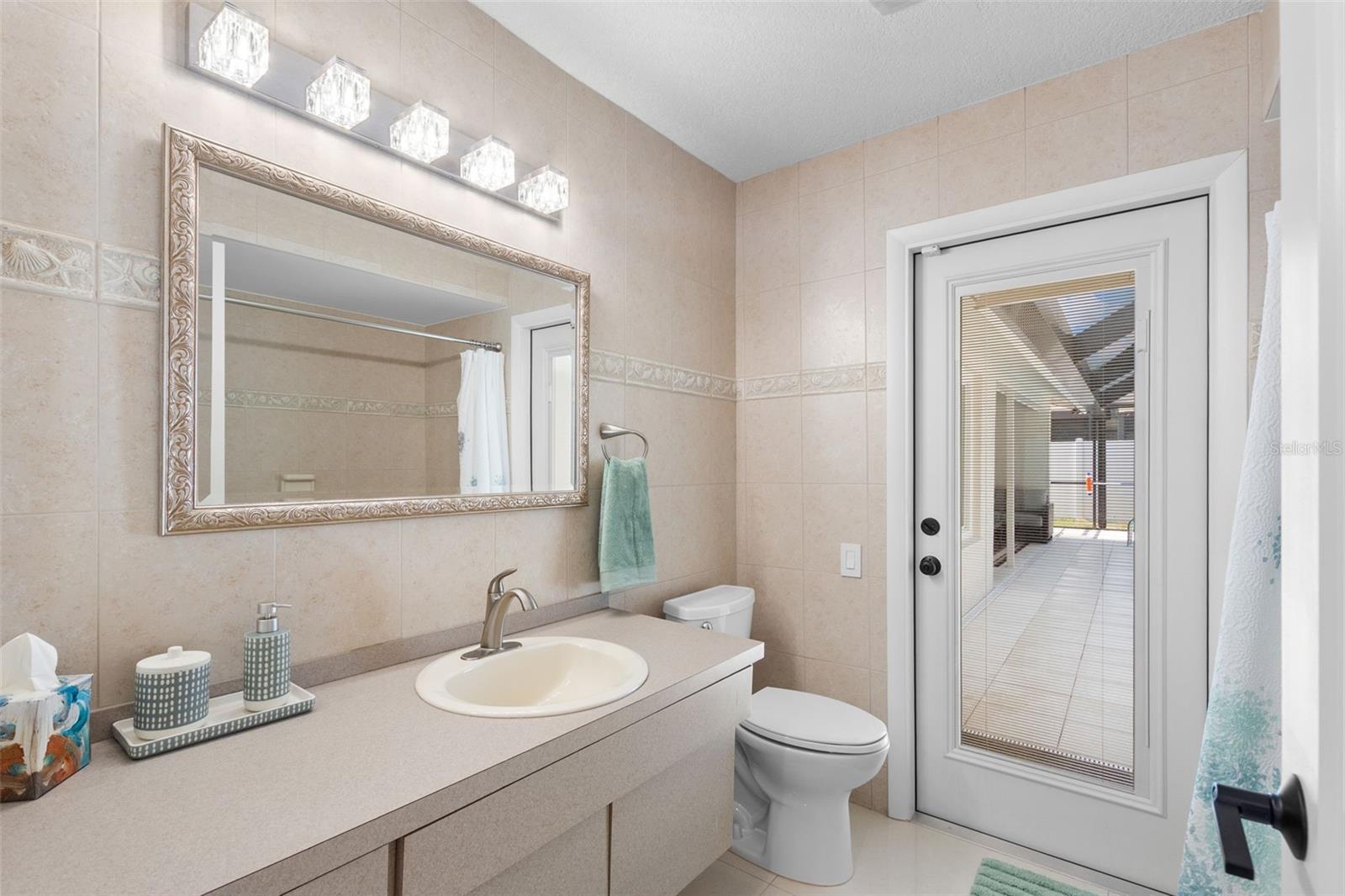 BRIDGEPORT ESTATES - Residential