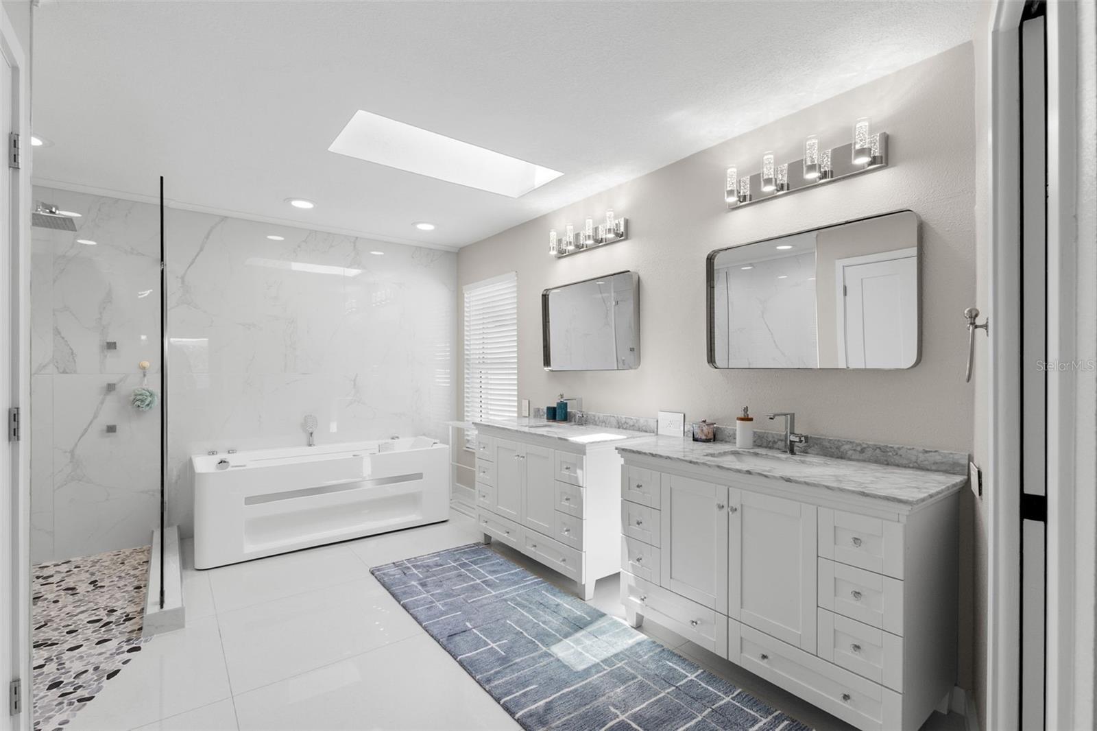 BRIDGEPORT ESTATES - Residential
