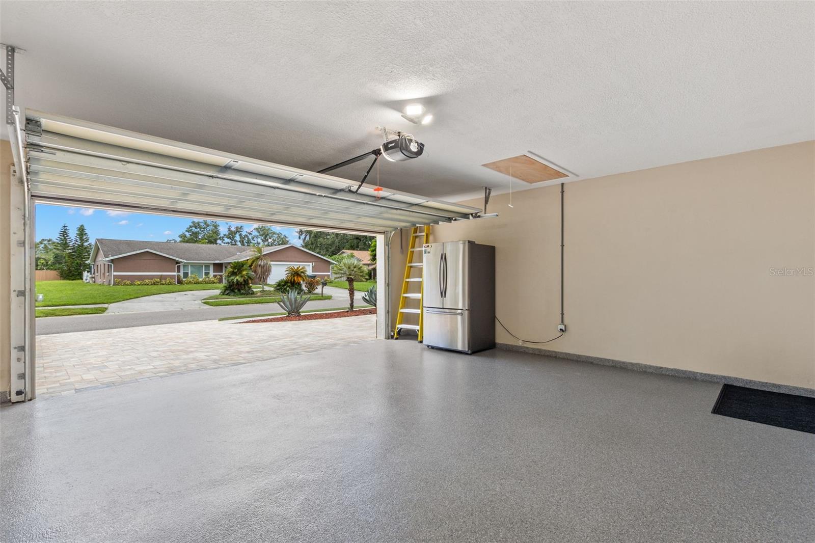 BRIDGEPORT ESTATES - Residential