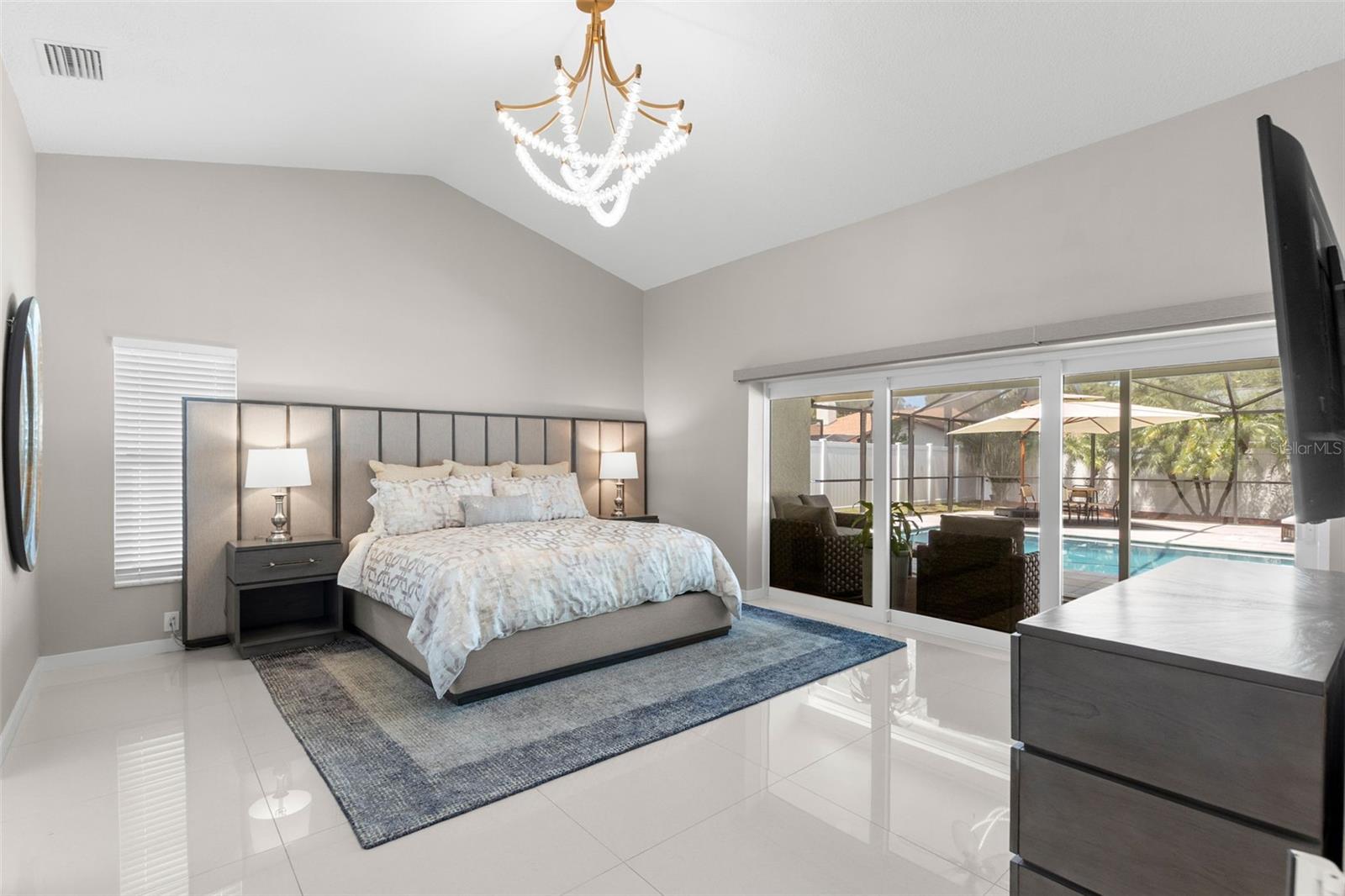 BRIDGEPORT ESTATES - Residential