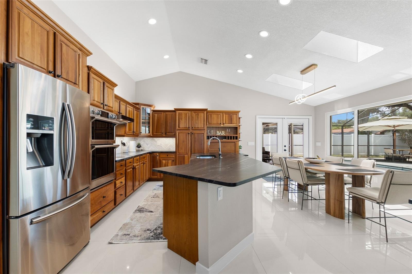 BRIDGEPORT ESTATES - Residential