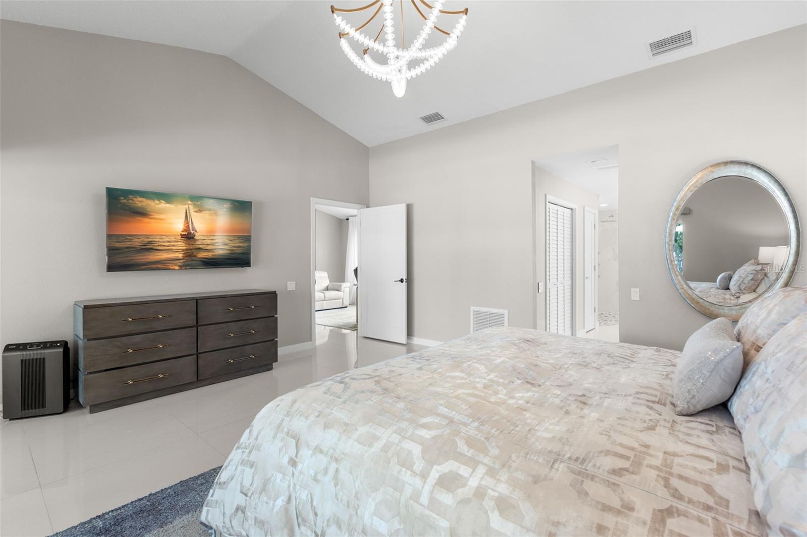 BRIDGEPORT ESTATES - Residential