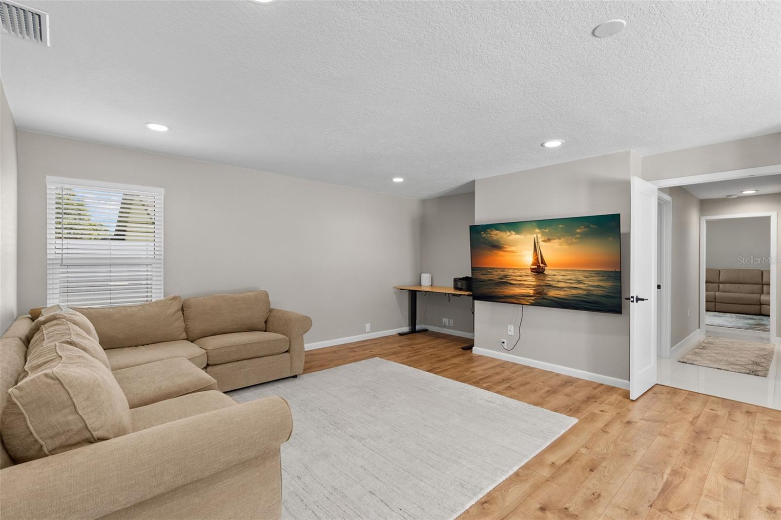 BRIDGEPORT ESTATES - Residential