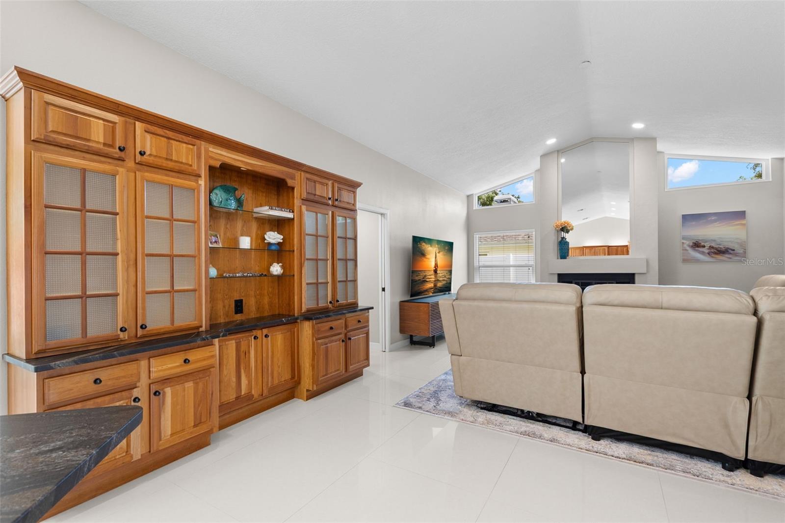 BRIDGEPORT ESTATES - Residential