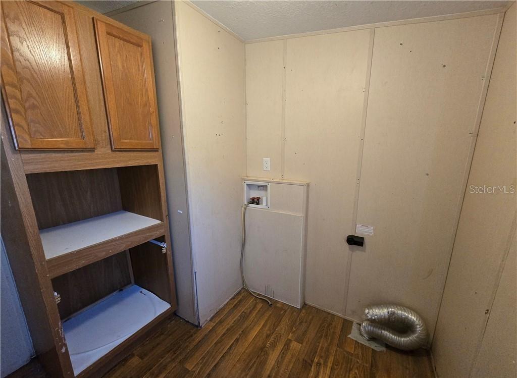 MARY JANE MANOR - Residential