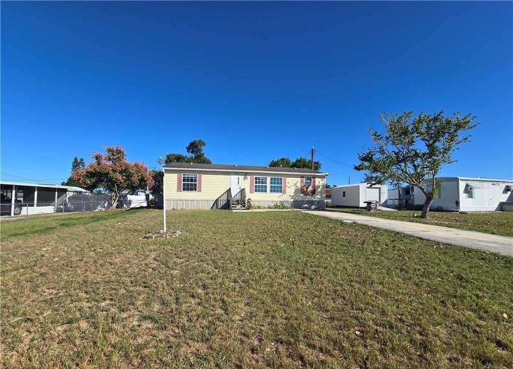 MARY JANE MANOR - Residential