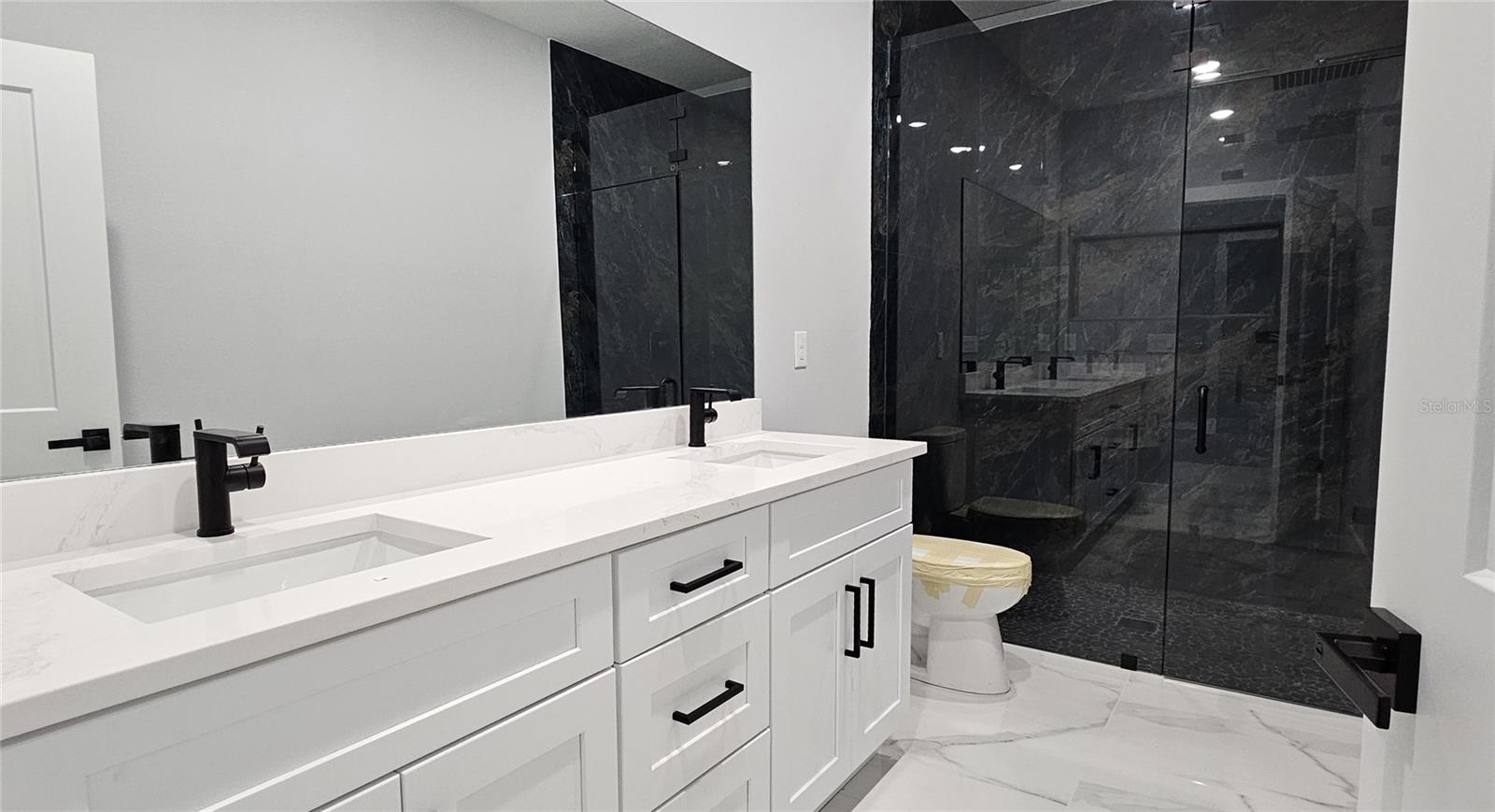 ROYAL TRAILS UNIT 01 - Residential