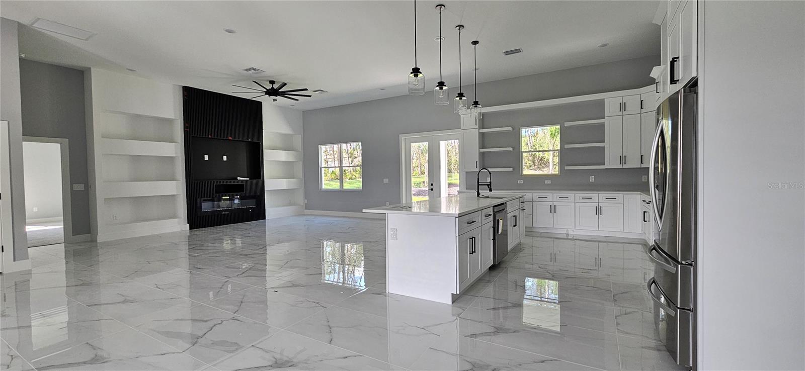 ROYAL TRAILS UNIT 01 - Residential