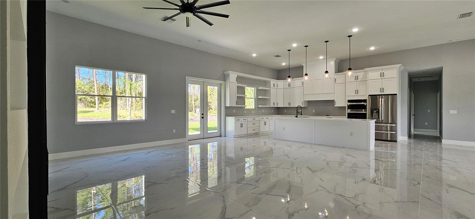 ROYAL TRAILS UNIT 01 - Residential