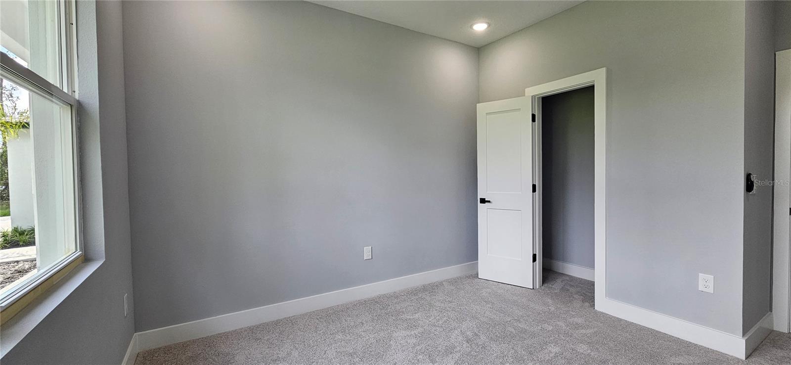 ROYAL TRAILS UNIT 01 - Residential