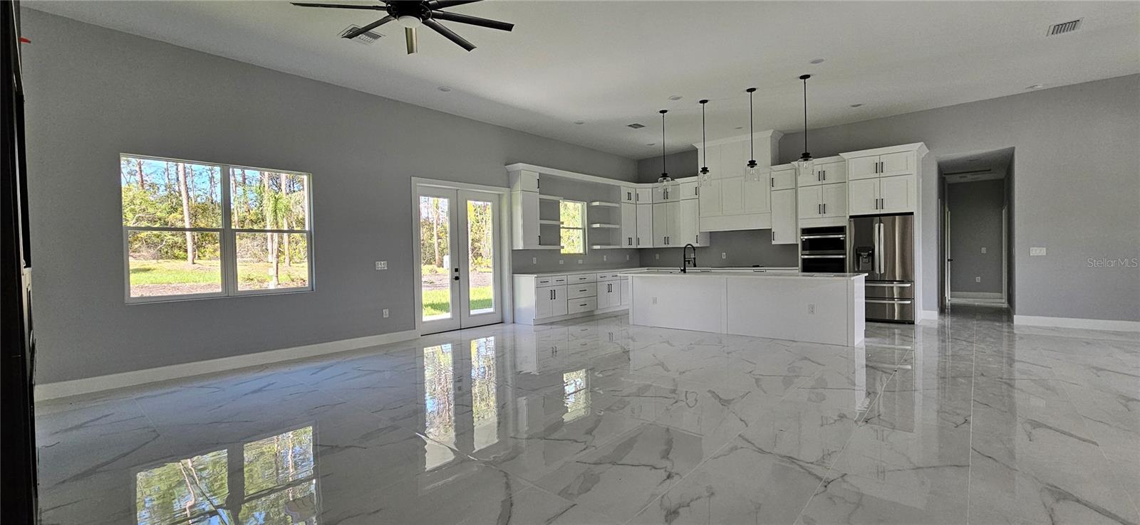 ROYAL TRAILS UNIT 01 - Residential