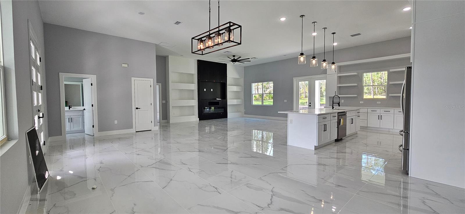 ROYAL TRAILS UNIT 01 - Residential