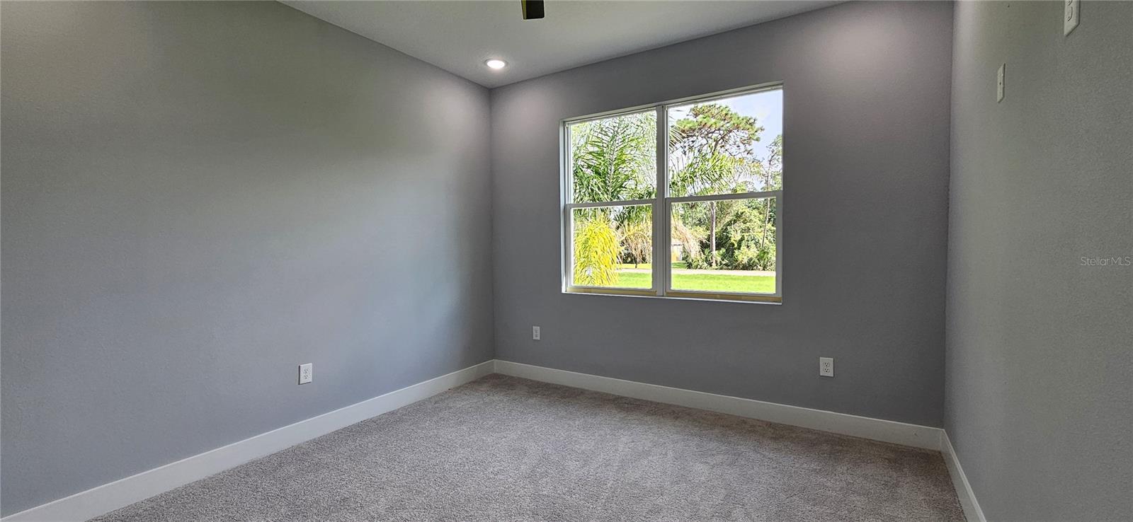 ROYAL TRAILS UNIT 01 - Residential