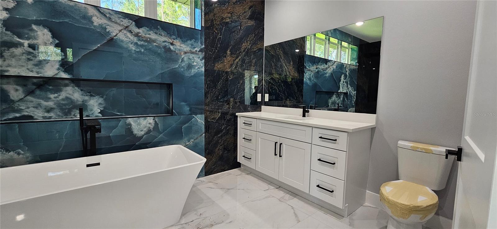 ROYAL TRAILS UNIT 01 - Residential