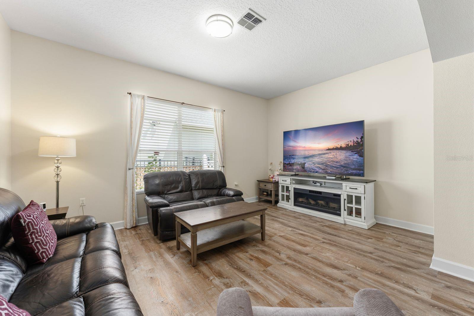 LIVE OAK RESERVE UNIT ONE - Residential