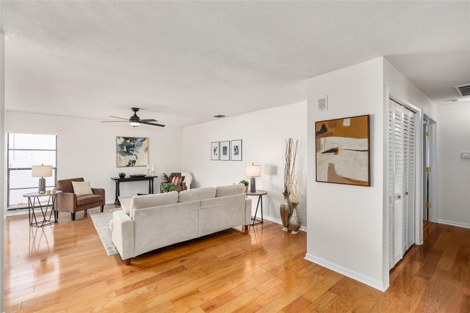 VISTA DEL RIO - Residential