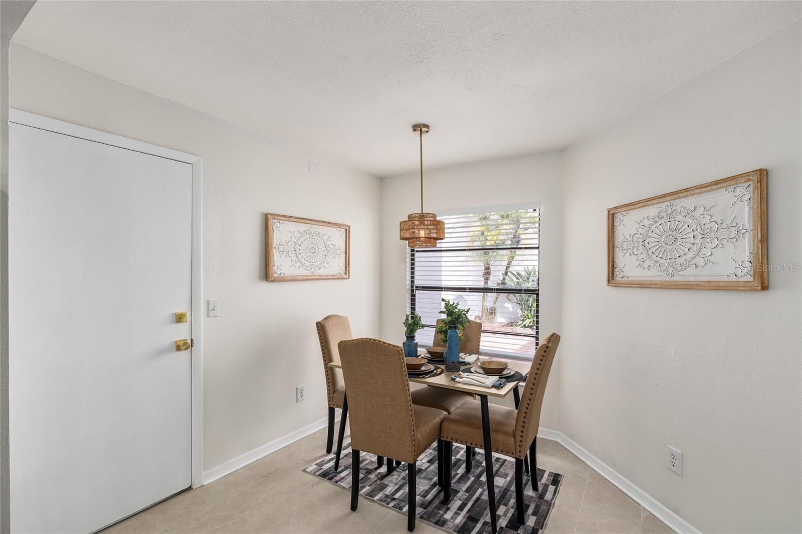 VISTA DEL RIO - Residential