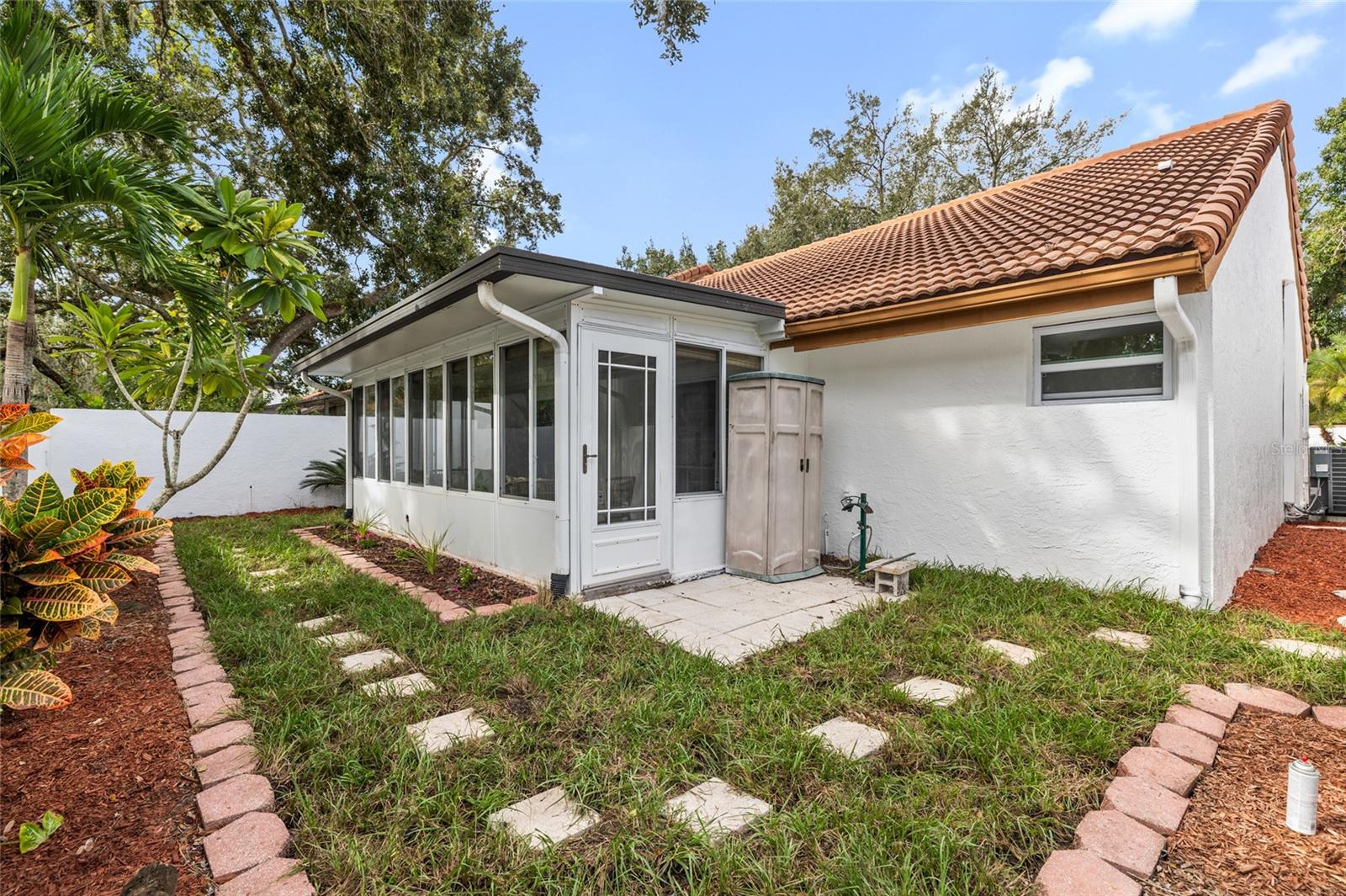 VISTA DEL RIO - Residential